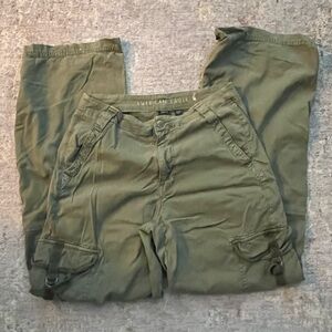 American Eagle loose fit, wide leg cargo pants sz 4
